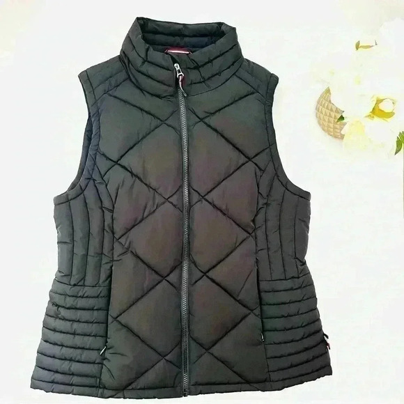 Tommy Hilfiger Black W/ Maroon Lining Crop Neck Puffer Zip Sleeveless Vest SizeM - Picture 1 of 15
